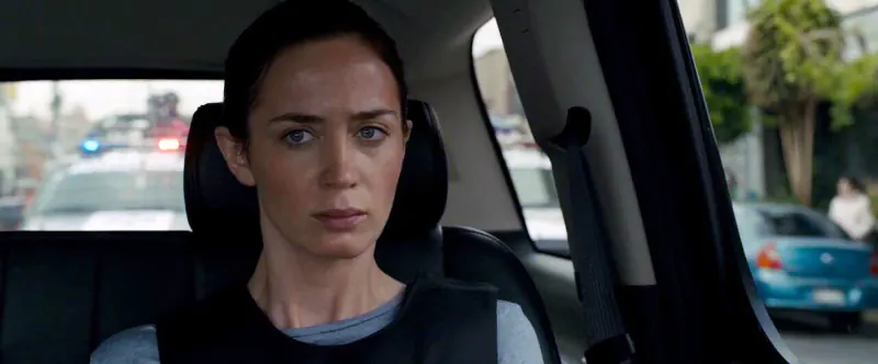 Emily Blunt In Sicario Convoy Sequence