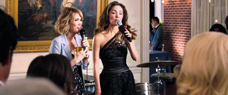 Kristen Wiig & Maya Rudolph's Speech Battle in Bridesmaids